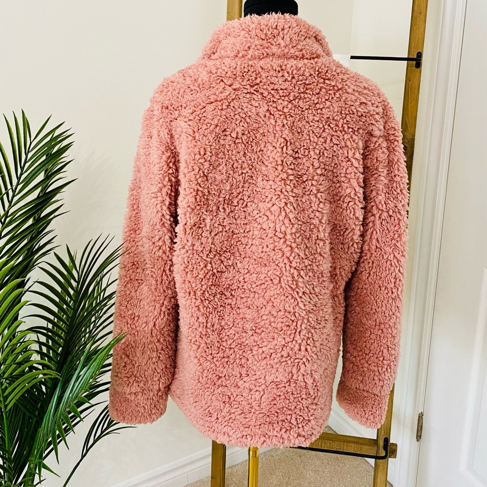 ✨5/$25✨Weatherproof Pink Sherpa Jacket - Picture 4 of 12